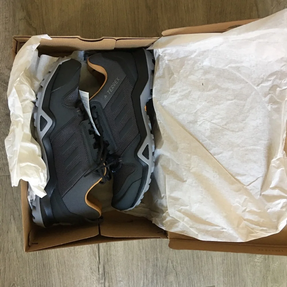 adidas Outdoor Men's Terrex AX3 GTX Hiking Boot - Picture 4 of 6